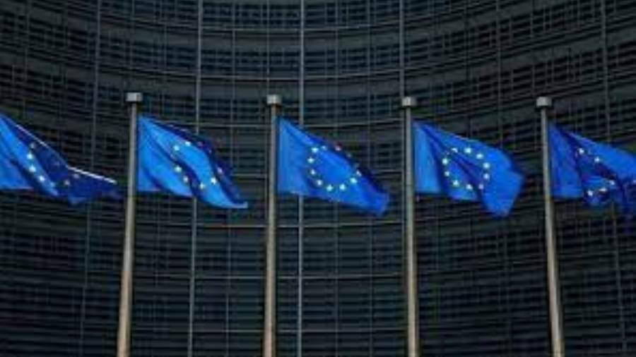 المفوضية الأوروبية تعتمد خطة لانتعاش اليونان